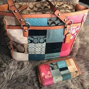 Coach patchwork authentic with wallet 👛👜